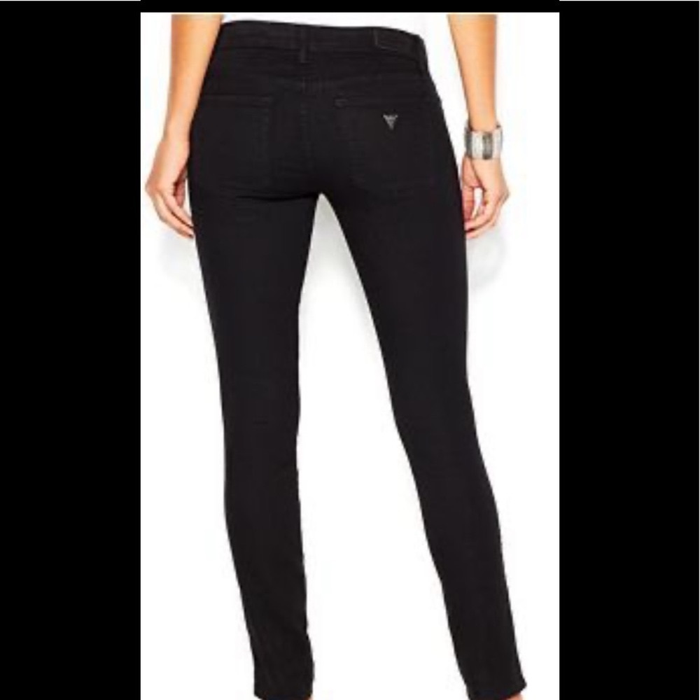 Guess “Power Skinny” Black Stretch Jeans Frayed ankle